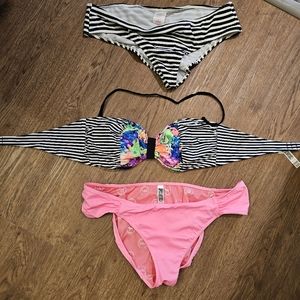 Large Bikini Top & 2 Bottoms